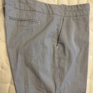 Attention cropped pants